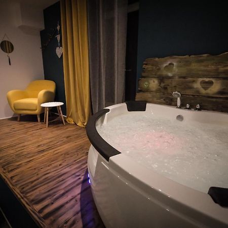 ** Au Canal Du Midi - Jaccuzzi & Luxueux Appartements ** Каркассон Экстерьер фото